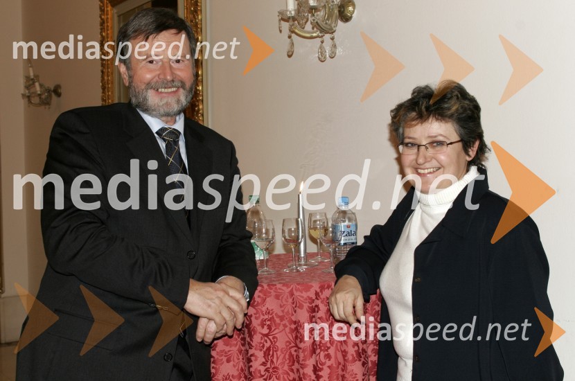 Dr. Ivan Rozman, rektor Univerze v Mariboru in Polona Pivec, urednica na Radiu MariborRazglasitev Naj Mariborčanov 2005