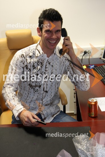 Sandi Škaler, fant Rebeke DremeljRdeča preproga s Sebastianom, snemanje oddaje