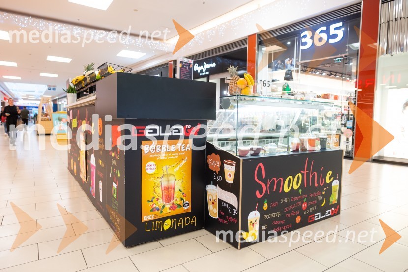 Praznična okrasitev v City centru Celje