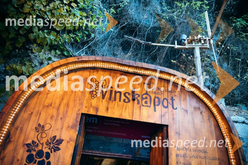 Vinska pot v rovih pod starim Kranjem 2022, petek