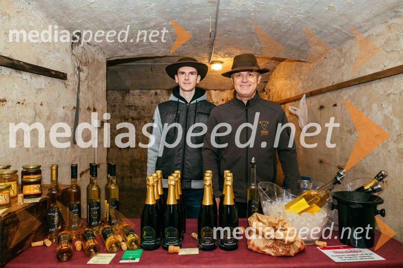 Vinska pot v rovih pod starim Kranjem 2022, petek