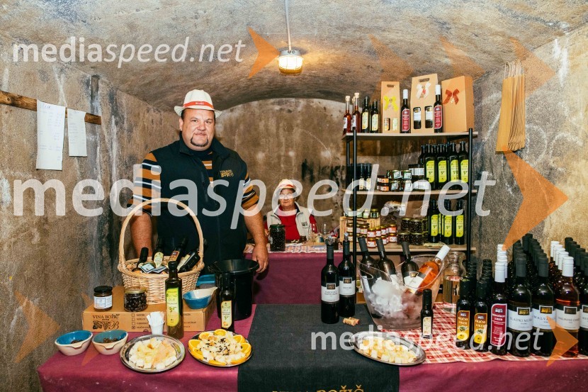 Vinska pot v rovih pod starim Kranjem 2022, petek