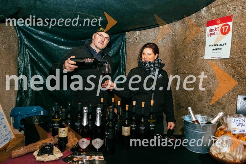 Vinska pot v rovih pod starim Kranjem 2022, petek