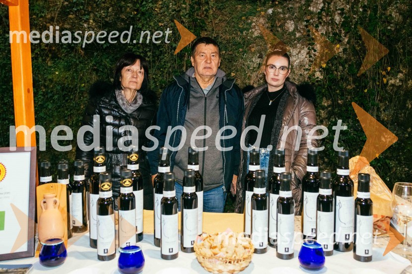 Vinska pot v rovih pod starim Kranjem 2022, petek