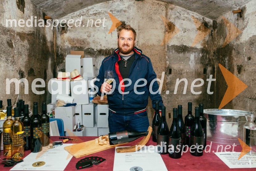 Vinska pot v rovih pod starim Kranjem 2022, petek