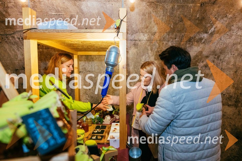 Vinska pot v rovih pod starim Kranjem 2022, petek