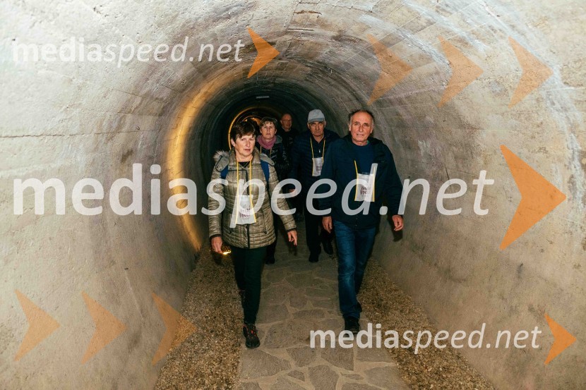 Vinska pot v rovih pod starim Kranjem 2022, petek