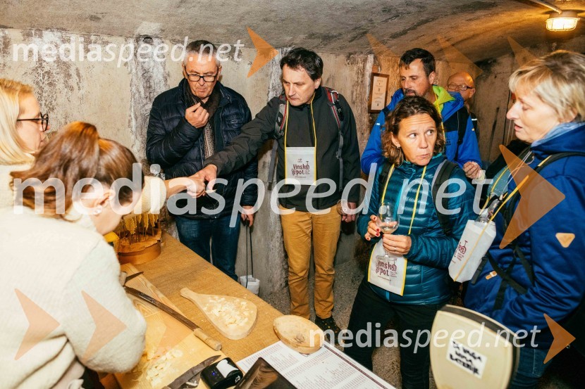 Vinska pot v rovih pod starim Kranjem 2022, petek