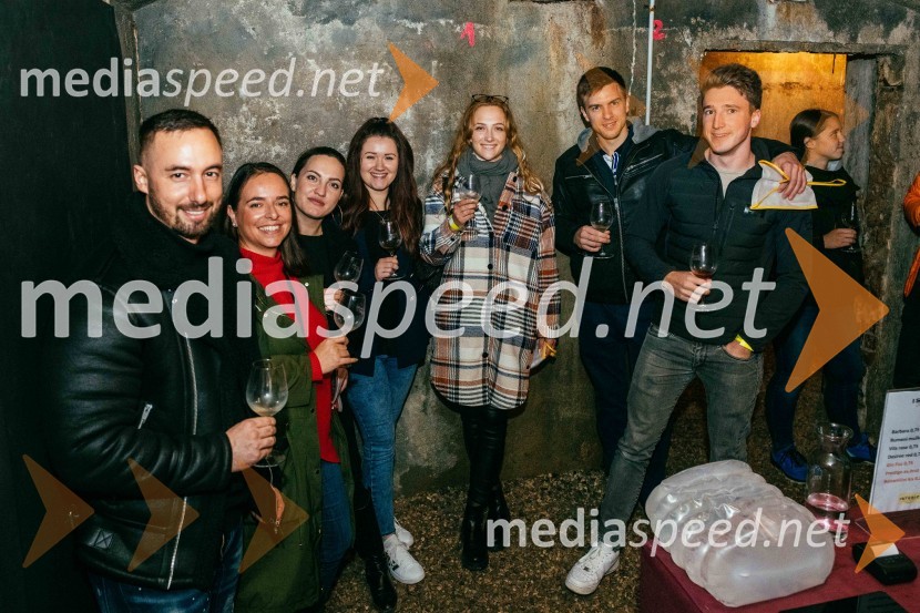 Vinska pot v rovih pod starim Kranjem 2022, petek