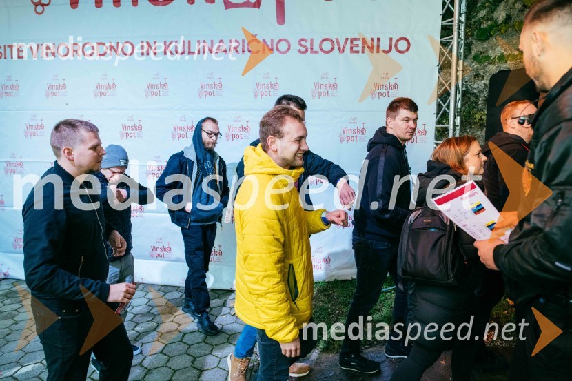 Vinska pot v rovih pod starim Kranjem 2022, petek