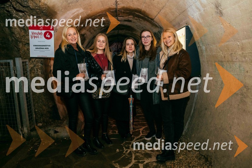 Vinska pot v rovih pod starim Kranjem 2022, petek