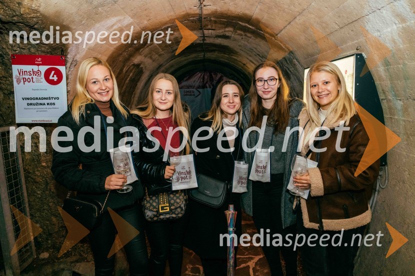 Vinska pot v rovih pod starim Kranjem 2022, petek