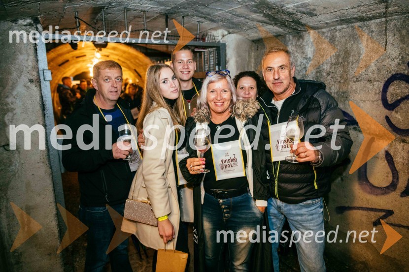 Vinska pot v rovih pod starim Kranjem 2022, petek