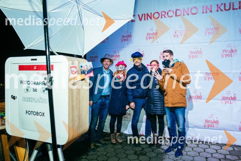 Vinska pot v rovih pod starim Kranjem 2022, petek