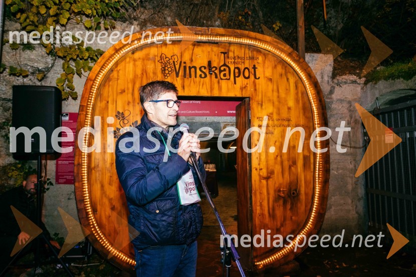 Vinska pot v rovih pod starim Kranjem 2022, petek