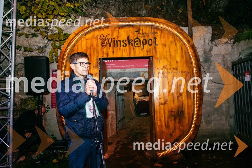 Vinska pot v rovih pod starim Kranjem 2022, petek