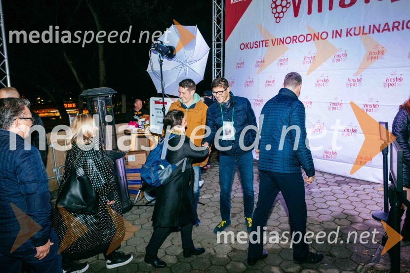 Vinska pot v rovih pod starim Kranjem 2022, petek