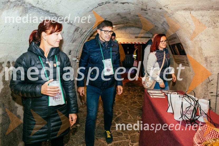 Vinska pot v rovih pod starim Kranjem 2022, petek