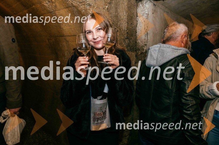 Vinska pot v rovih pod starim Kranjem 2022, petek