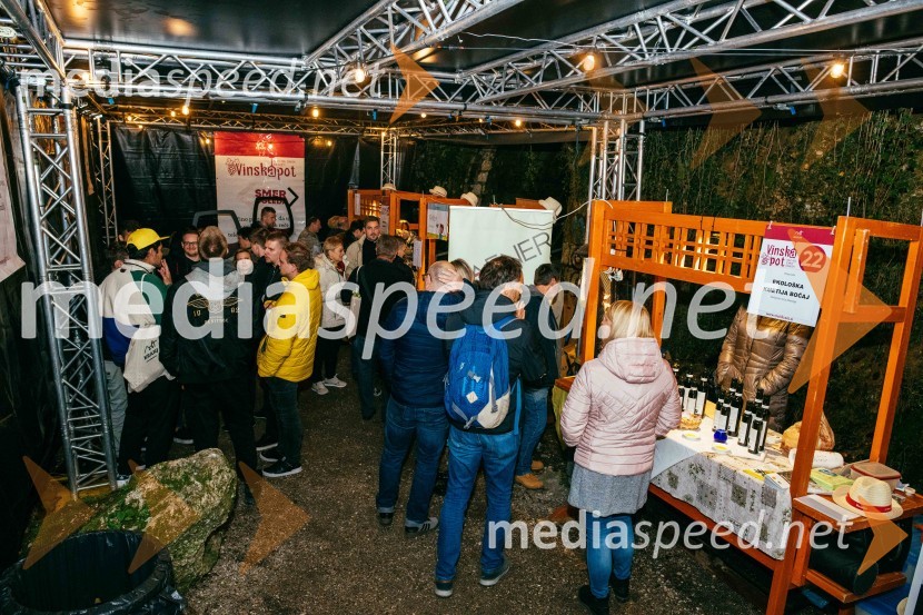 Vinska pot v rovih pod starim Kranjem 2022, petek