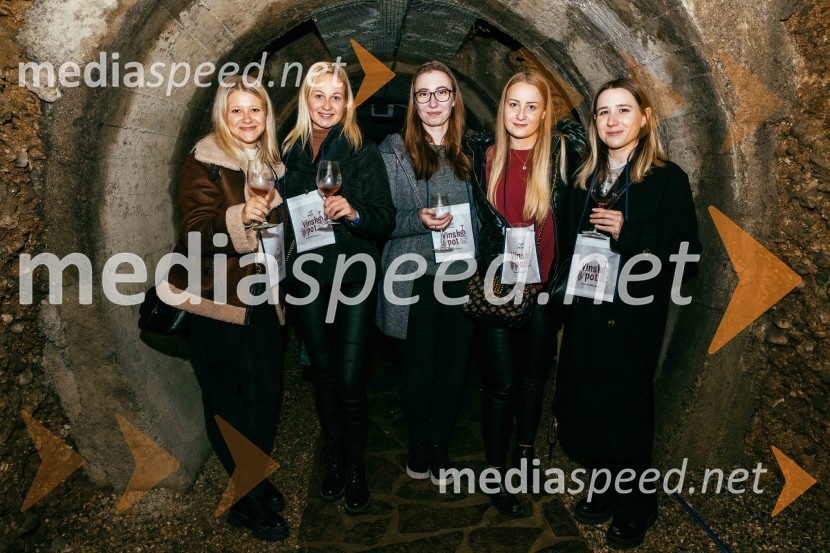 Vinska pot v rovih pod starim Kranjem 2022, petek