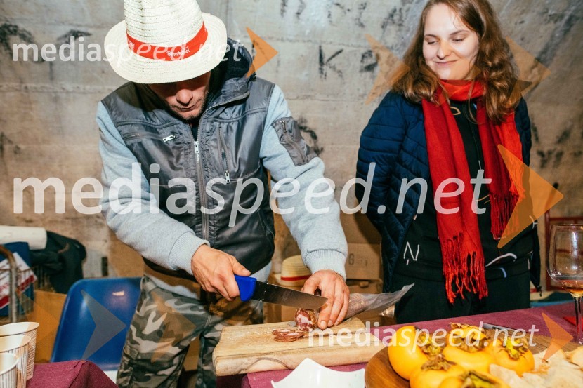 Vinska pot v rovih pod starim Kranjem 2022, petek