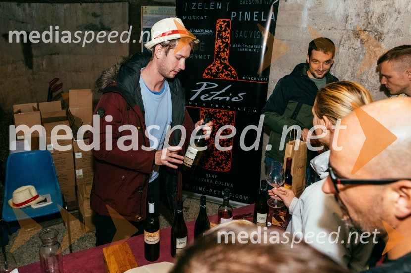 Vinska pot v rovih pod starim Kranjem 2022, petek