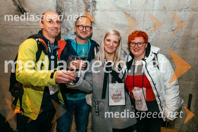 Vinska pot v rovih pod starim Kranjem 2022, petek