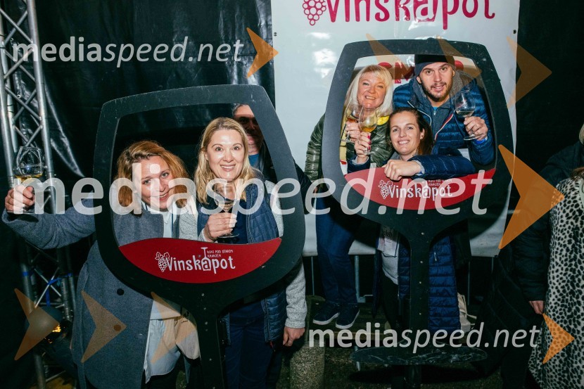 Vinska pot v rovih pod starim Kranjem 2022, petek