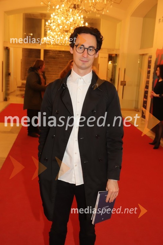  Žan Koprivnik, igralecSamo ne se ustavit!, premiera drame v SNG Maribor