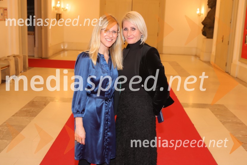  Špela Pokeržnik, glasbenica in novinarka;  Anja  Žižek, marketing SNG MariborSamo ne se ustavit!, premiera drame v SNG Maribor