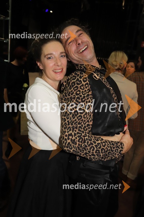  Maša Žilavec, igralka;  Gorazd Žilavec, igralecSamo ne se ustavit!, premiera drame v SNG Maribor