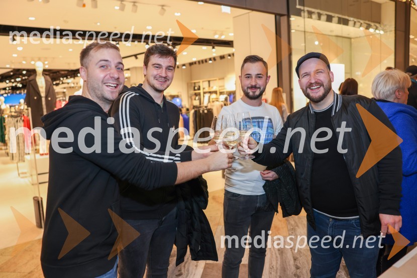 Pubeci 2022 v centru Aleja Ljubljana