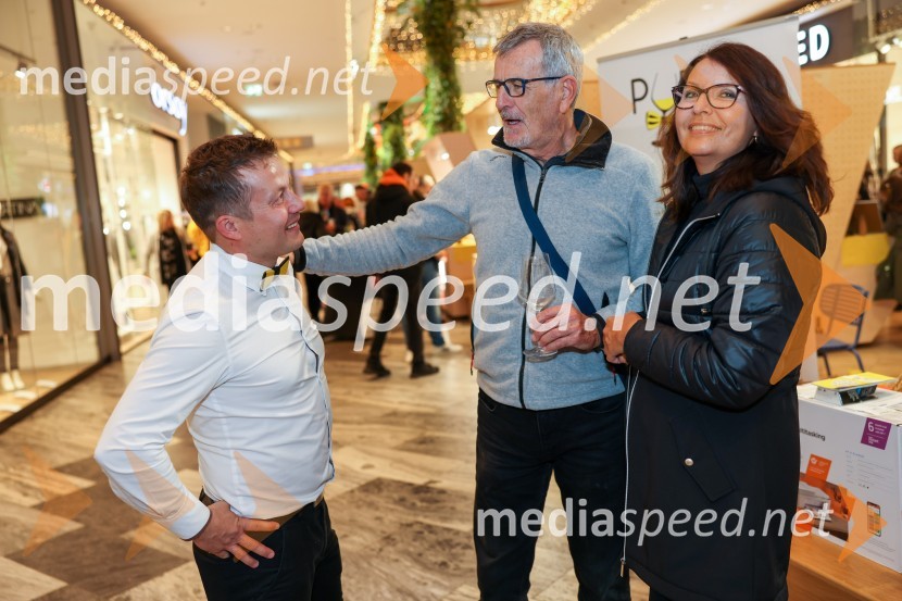  Samo Krajnc, Vino Krajnc;  Dušan Gerlovič, predsednik Fitnes zveze Slovenija;  ... Pubeci 2022 v centru Aleja Ljubljana