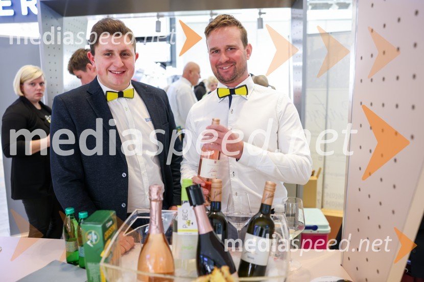  Aljaž  Leber, Vino Leber;  Domen Jaunik, Vinogradništvo JaunikPubeci 2022 v centru Aleja Ljubljana