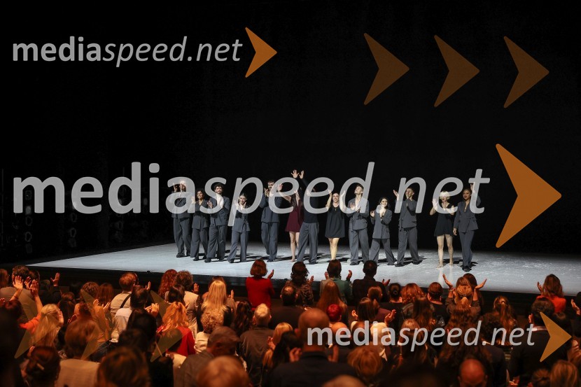 Skupina Ballets Jazz MontrealDANCE ME, premiera plesne predstave v Cankarjevem domu