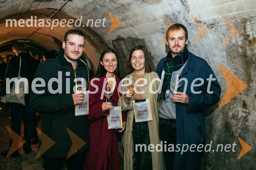 Vinska pot v rovih pod starim Kranjem 2022, sobota