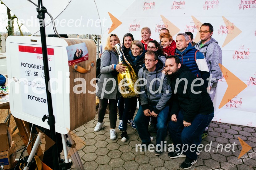 Vinska pot v rovih pod starim Kranjem 2022, sobota