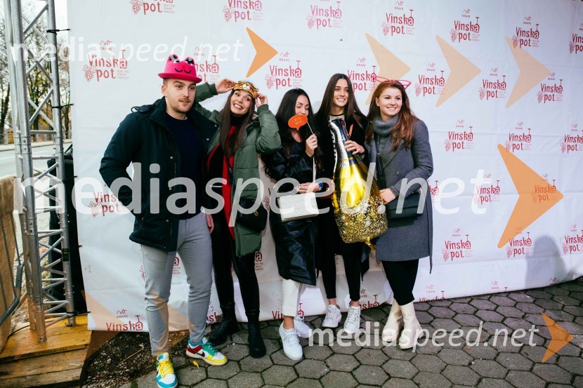 Vinska pot v rovih pod starim Kranjem 2022, sobota