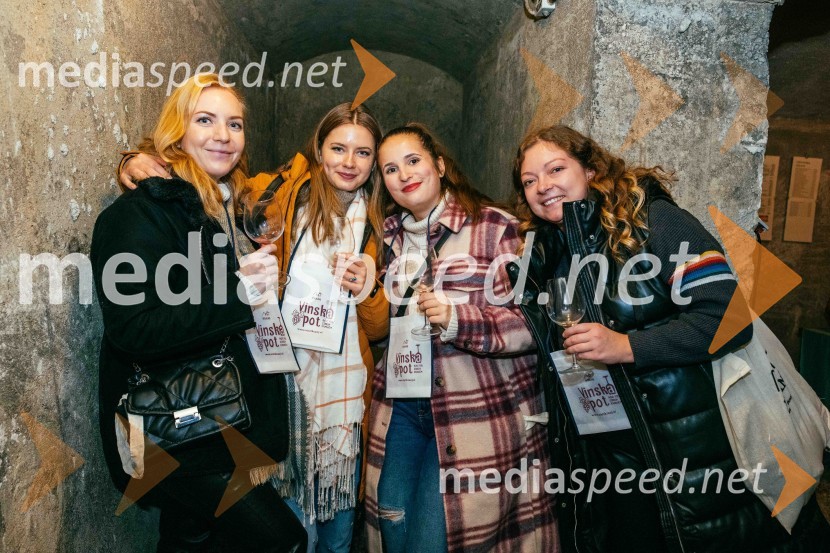 Vinska pot v rovih pod starim Kranjem 2022, sobota