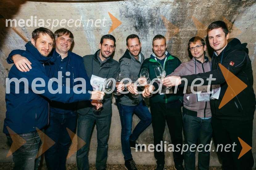 Vinska pot v rovih pod starim Kranjem 2022, sobota