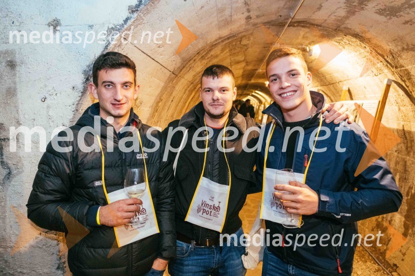 Vinska pot v rovih pod starim Kranjem 2022, sobota