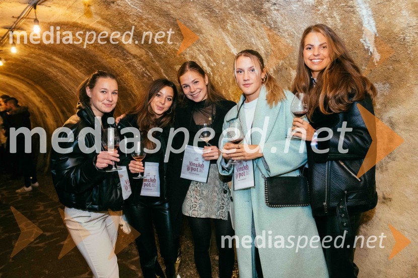 Vinska pot v rovih pod starim Kranjem 2022, sobota