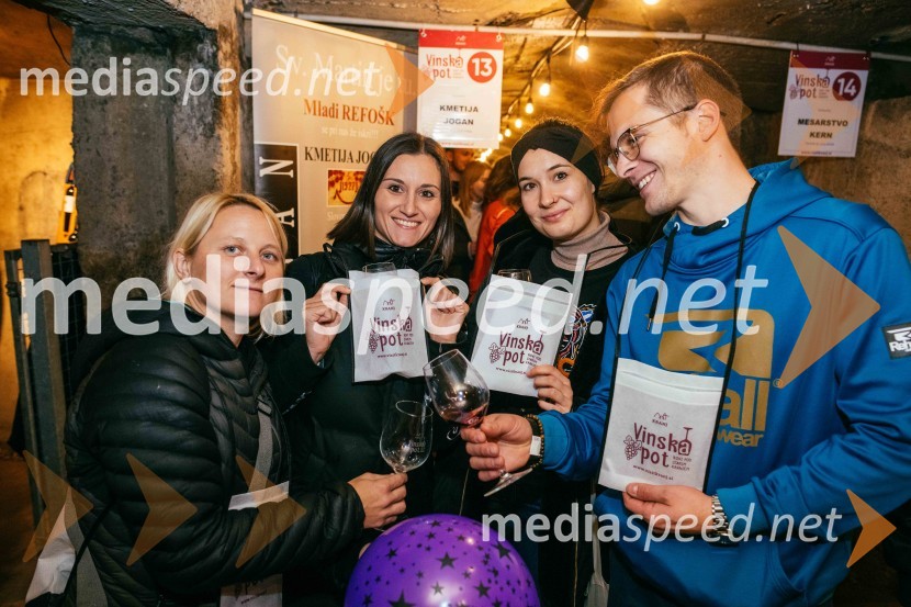 Vinska pot v rovih pod starim Kranjem 2022, sobota