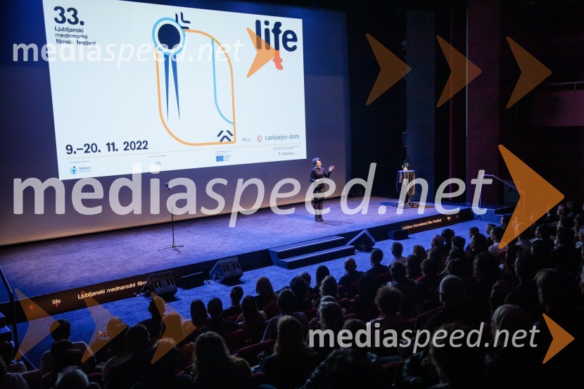  Andreja Jernejčič, direktorica podjetja za piar, digitalni piar, komuniciranje, treninge javnega nastopanja in izobraževanja Lin&Nil33. LIFFE, zaključek ljubljanskega mednarodnega filmskega festivala