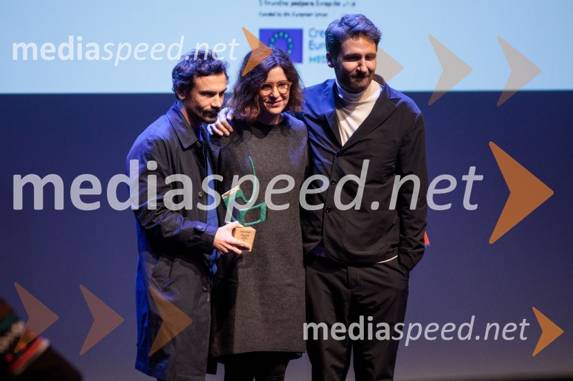  Juraj  Lerotić, Filmski režiser;  Miljenka  Čogelja, Filmska producentka;  Goran Marković, igralec33. LIFFE, zaključek ljubljanskega mednarodnega filmskega festivala