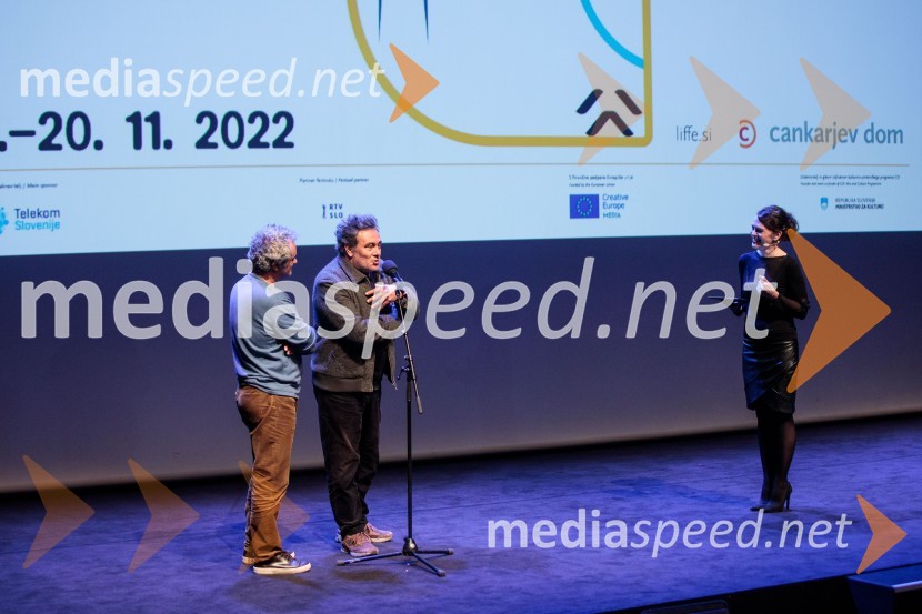  Jean-Marie  Larrieu, Filmski režiser;  Arnaud Larrieu , Filmski režiser;  Andreja Jernejčič, direktorica podjetja za piar, digitalni piar, komuniciranje, treninge javnega nastopanja in izobraževanja Lin&Nil33. LIFFE, zaključek ljubljanskega mednarodnega filmskega festivala