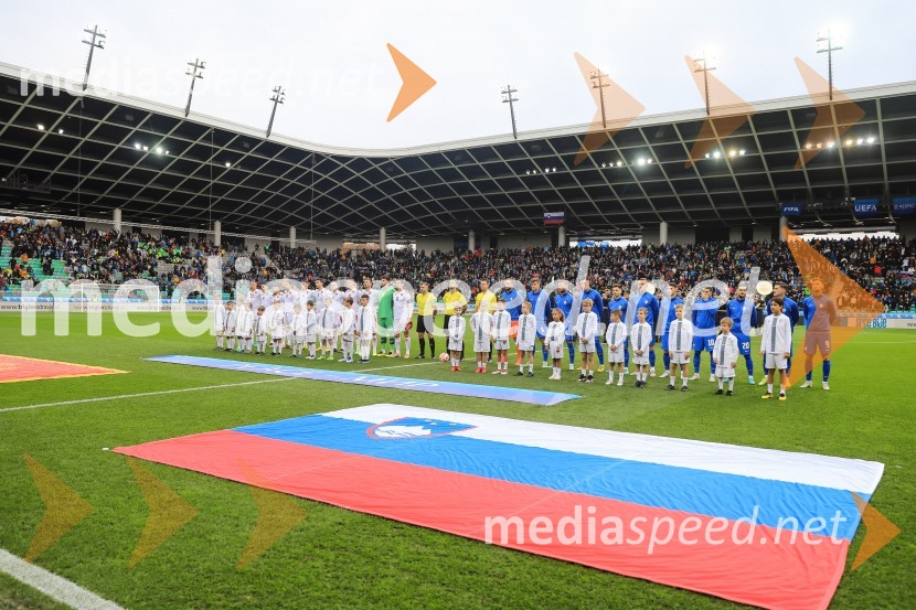 Nogometna tekma Slovenija - Črna gora