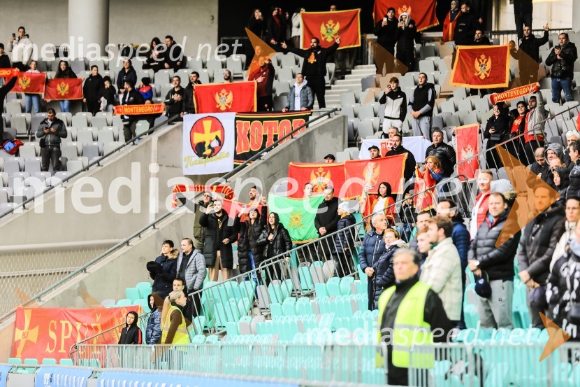 Nogometna tekma Slovenija - Črna gora