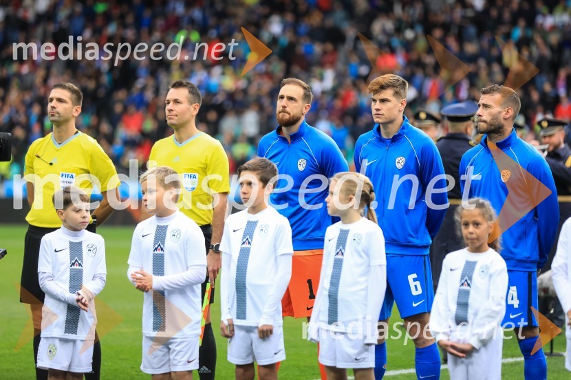  ... ;  ... ;  Jan Oblak, nogometaš, Atletico Madrid;  Jaka Bijol, nogometaš, PFC CSKA Moskva;  Miha Blažič, nogometaš, NK DomžaleNogometna tekma Slovenija - Črna gora